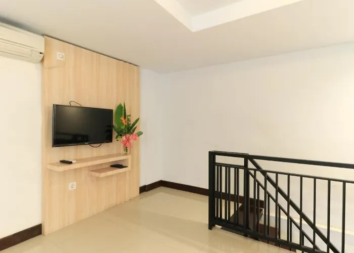 Legian Village 3*